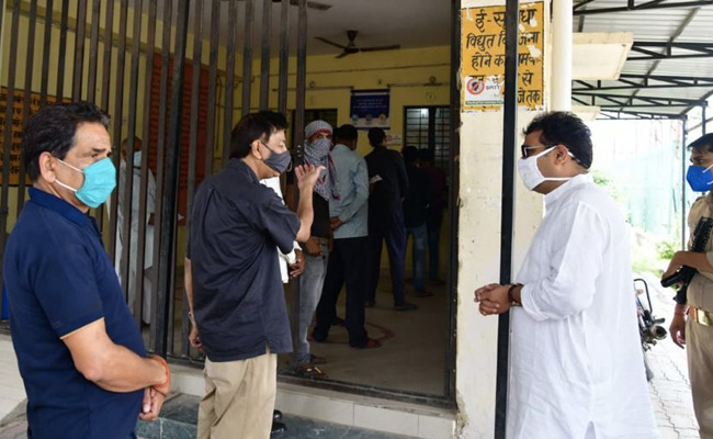 यूपी : ट्विटर पर शिकायत की तो मंत्री जी ने ठीक करवाया 1 लाख का बिजली बिल, जानें पूरा मामला