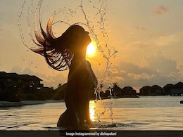 दिशा पाटनी  ने शेयर की पूल फोटो तो बहन का यूं आया कमेंट दिशा पाटनी  ने शेयर की पूल फोटो तो बहन का यूं आया कमेंट