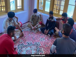 ‘एक तरह का आतंकवाद’: SPO व उनके परिवार पर हमले की J&K के राजनीतिक दलों ने की पुरजोर निंदा ‘एक तरह का आतंकवाद’: SPO व उनके परिवार पर हमले की J&K के राजनीतिक दलों ने की पुरजोर निंदा