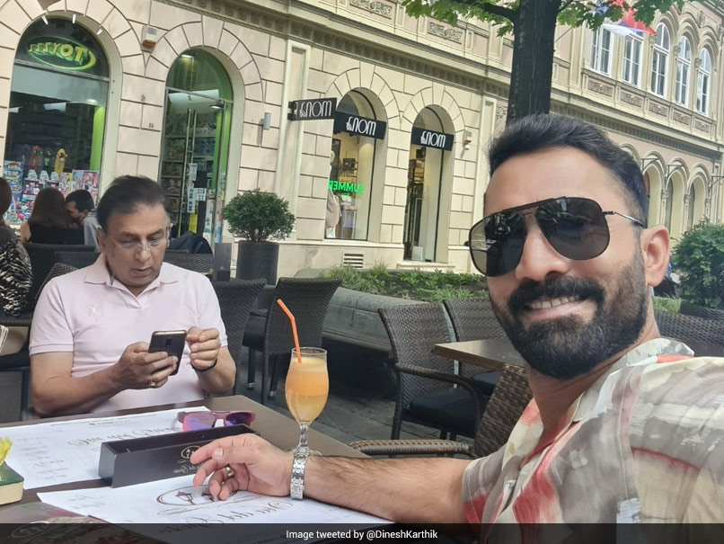Ahead of Commentary Stint, Dinesh Karthik Tweets Picture With Sunil Gavaskar, Says "Lunch Date With The Legend!"