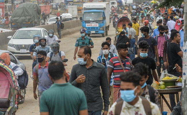 Thousands Stranded As Bangladesh Shuts Public Transport Ahead Of Lockdown