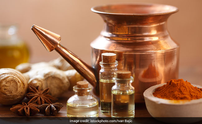 Oil Cleansing Is The New Beauty Trend You've Got To Try ASAP