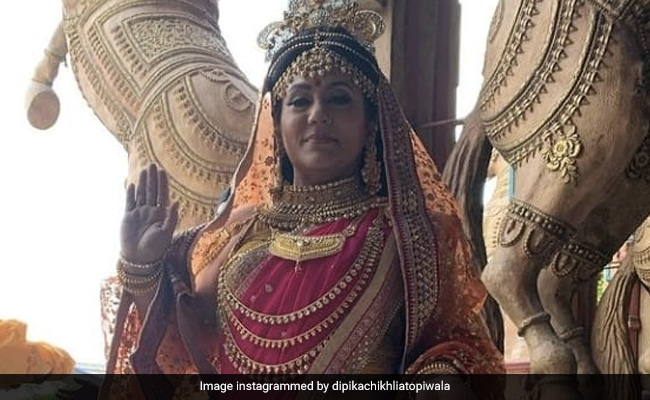 'रामायण' के बाद दीपिका चिखलिया करेंगी छोटे पर्दे पर वापसी, फैन्स के साथ शेयर की नए गेटअप की तस्वीरें 