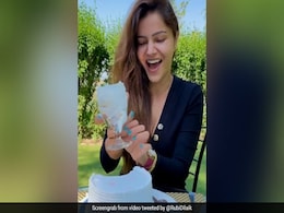 रुबिना दिलैक ने गिलास से काटा केक, तो फैन्स के यूं आए रिएक्शन- देखें Video रुबिना दिलैक ने गिलास से काटा केक, तो फैन्स के यूं आए रिएक्शन- देखें Video