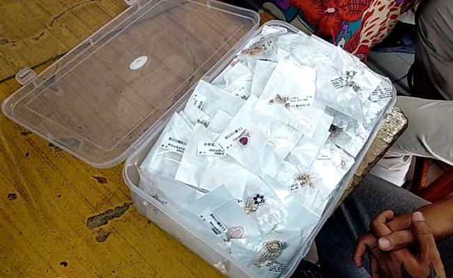 3 Men Get Off Train With Gold Jewellery Worth Rs 7 Crore In Backpack, Probe On