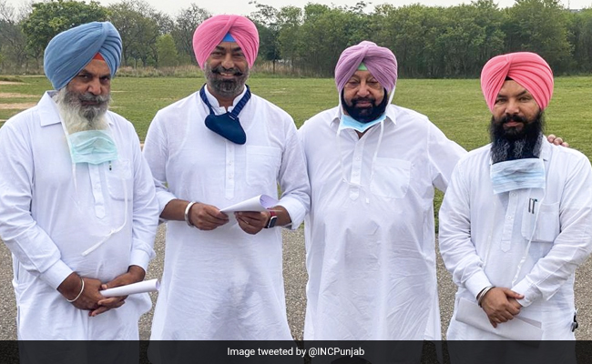 Before Leaving For Key Delhi Meet, Amarinder Singh Welcomes 3 AAP MLAs