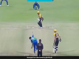 PSL 2021: गेंदबाज ने चालाकी से किया Shoaib Malik को जीरो पर आउट, फिर दिखाया ऐसा गुस्सा - देखें Video PSL 2021: गेंदबाज ने चालाकी से किया Shoaib Malik को जीरो पर आउट, फिर दिखाया ऐसा गुस्सा - देखें Video