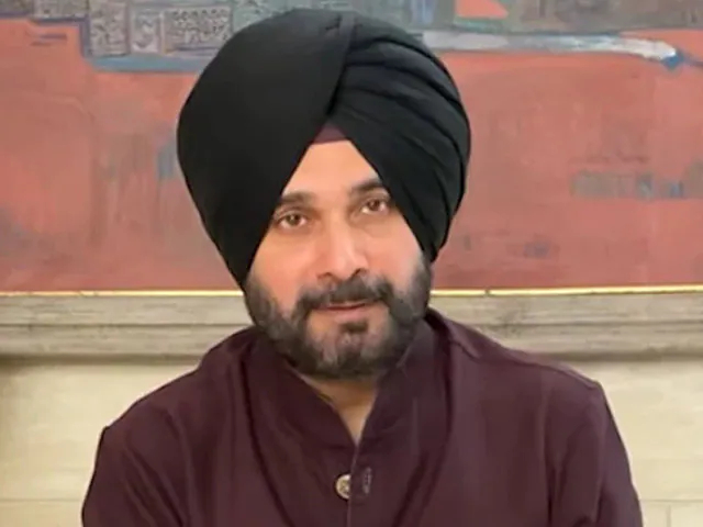 Navjot Sidhu To Meet Rahul And Priyanka Gandhi In Delhi Tomorrow