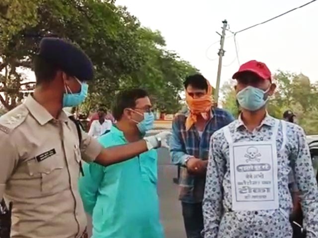 "Patriot" Badges, Shame Posters: Madhya Pradesh Cops Vaccination Move