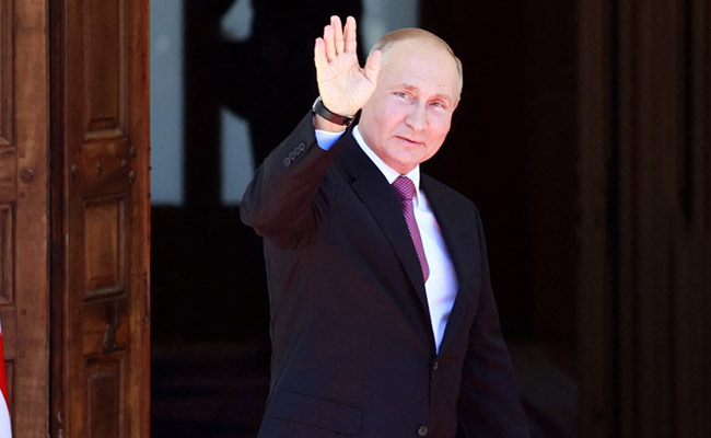 Russia's Putin Arrives In Geneva For Biden Summit