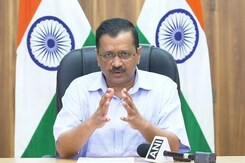 Delhi To Vaccinate People At Polling Booths, Launches Door-To-Door Survey Delhi To Vaccinate People At Polling Booths, Launches Door-To-Door Survey