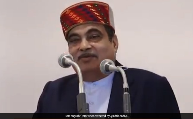 Gadkari Urges Vehicle Makers To Discourage Diesel Engines, Asks Them To Promote Alternative Tech