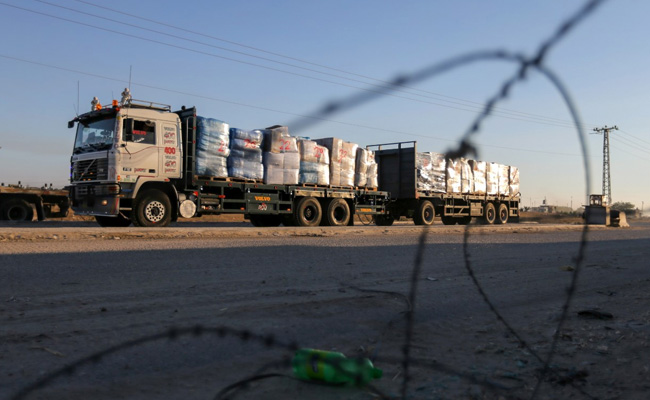 Israel Allows Some Gaza Exports, One Month After Truce