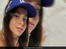 सिर पर टोपी लगाए सुहाना खान का ग्लैमरस अंदाज हुआ वायरल, Photo शेयर कर बोलीं- कैट लेडी... सिर पर टोपी लगाए सुहाना खान का ग्लैमरस अंदाज हुआ वायरल, Photo शेयर कर बोलीं- कैट लेडी...