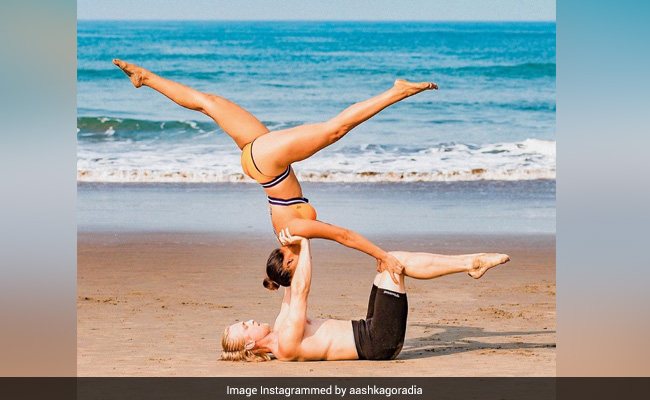 Aashka Goradia And Husband Brent Goble Are Serving Acro-Yoga Poses One Pic At A Time