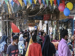 कोविड प्रोटोकॉल का उल्लंघन करने से जल्दी आ जाएगी तीसरी लहर : दिल्ली के अनलॉक पर HC कोविड प्रोटोकॉल का उल्लंघन करने से जल्दी आ जाएगी तीसरी लहर : दिल्ली के अनलॉक पर HC