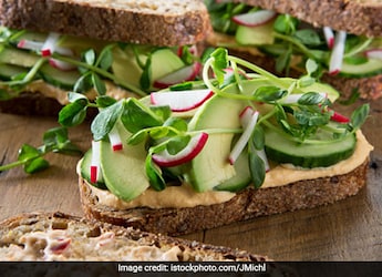 Pooja Makhija's Cool Cucumber Sandwich Is The Nutrient Powerhouse Your Diet Needs Pooja Makhija's Cool Cucumber Sandwich Is The Nutrient Powerhouse Your Diet Needs