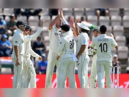 IND vs NZ: मैच से पहले न्यूजीलैंड को लगा बड़ा झटका, ये खिलाड़ी हुआ पूरी सीरीज से बाहर IND vs NZ: मैच से पहले न्यूजीलैंड को लगा बड़ा झटका, ये खिलाड़ी हुआ पूरी सीरीज से बाहर