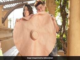 Behind-The-Scenes Of Sunny Leone's Shoot For Dabboo Ratnani's 2021 Calendar Behind-The-Scenes Of Sunny Leone's Shoot For Dabboo Ratnani's 2021 Calendar