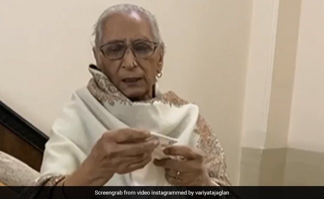 लड़की का Bodysuit देख नानी हुईं हैरान, बोलीं- "ये तो Nappy है, बच्चों को पहनाते हैं ", देखें VIDEO