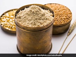 गर्मियों में वजन घटाने का देसी जुगाड़ है सत्तू, जान लीजिए डाइट में शामिल करने का सही तरीका गर्मियों में वजन घटाने का देसी जुगाड़ है सत्तू, जान लीजिए डाइट में शामिल करने का सही तरीका