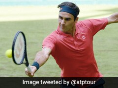Roger Federer Eases Into Second Round At Halle
