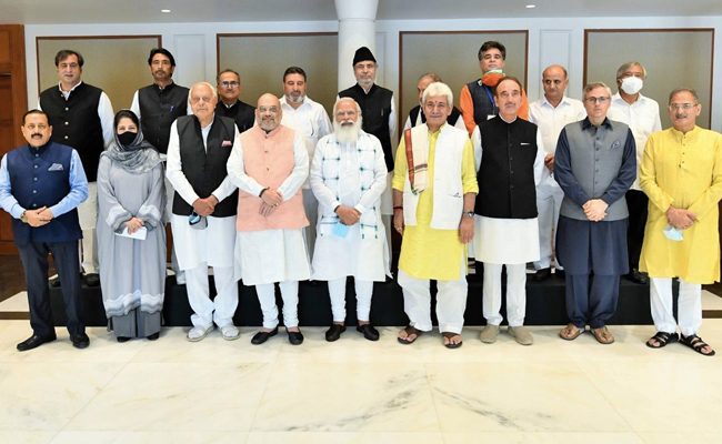 "Exemplary": 15 Retired IPS Officers Praise PM's J&K Outreach In Letter
