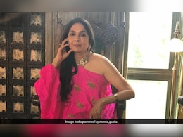 "Mu Main Paani Aaraha Hai" Says Neena Gupta, And We Agree; Guess What She's Having