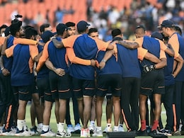 IND VS PAK: पाकिस्तान के खिलाफ मिली हार के बाद दिग्गज खिलाड़ी ने बताई भारत की कमियां, देखें Video IND VS PAK: पाकिस्तान के खिलाफ मिली हार के बाद दिग्गज खिलाड़ी ने बताई भारत की कमियां, देखें Video