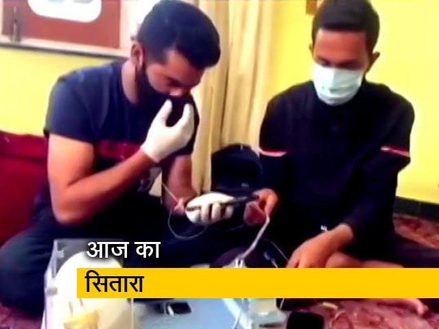 कश्मीर में 2 छात्रों ने कबाड़ से बनाया सस्ता वेंटिलेटर