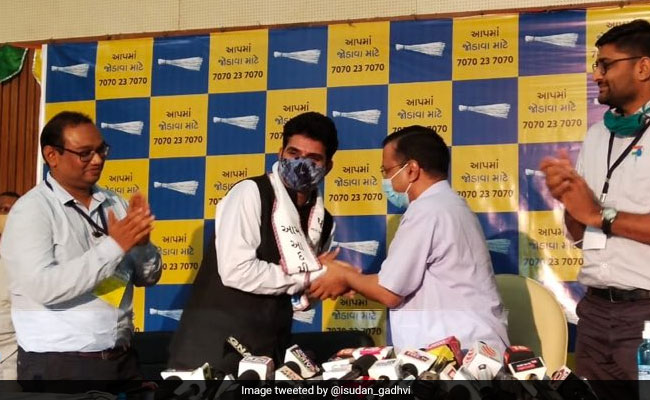 AAP To Contest All Seats In Gujarat Next Year, Popular Anchor Joins Team