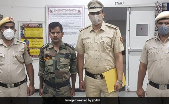 Man Arrested For Impersonating As Army Officer In Delhi