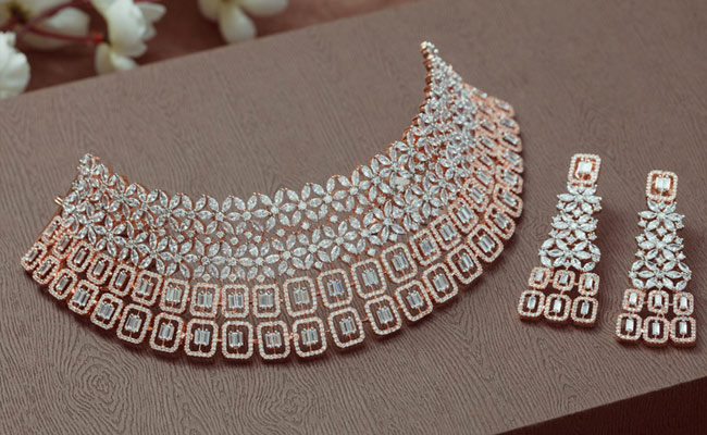 Stunning Necklace Sets That Are Worth Adding To Your Collection