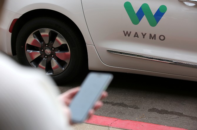 Waymo, J.B. Hunt Test Robo-Trucks In Texas