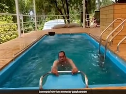 Viral: Dharmendra, 85, Has A New Workout - Water Aerobics Viral: Dharmendra, 85, Has A New Workout - Water Aerobics