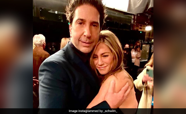 <i>F.R.I.E.N.D.S Reunion</i>: The One Where Ross And Rachel Share The "Last Hug Of The Night"