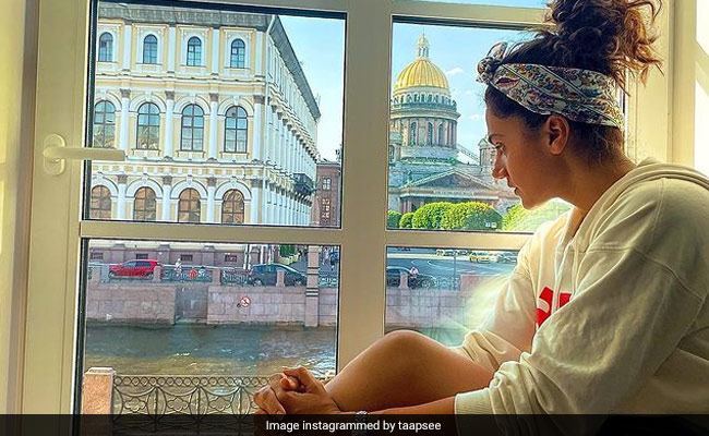 Taapsee Pannu को बिना किसी कारण निकाल दिया गया था इस फिल्म से, प्रोड्यूसर्स को मांगनी पड़ी थी माफी