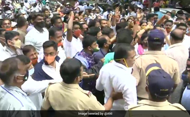 Shiv Sena, BJP Workers Clash In Mumbai Over Ayodhya Land Deal