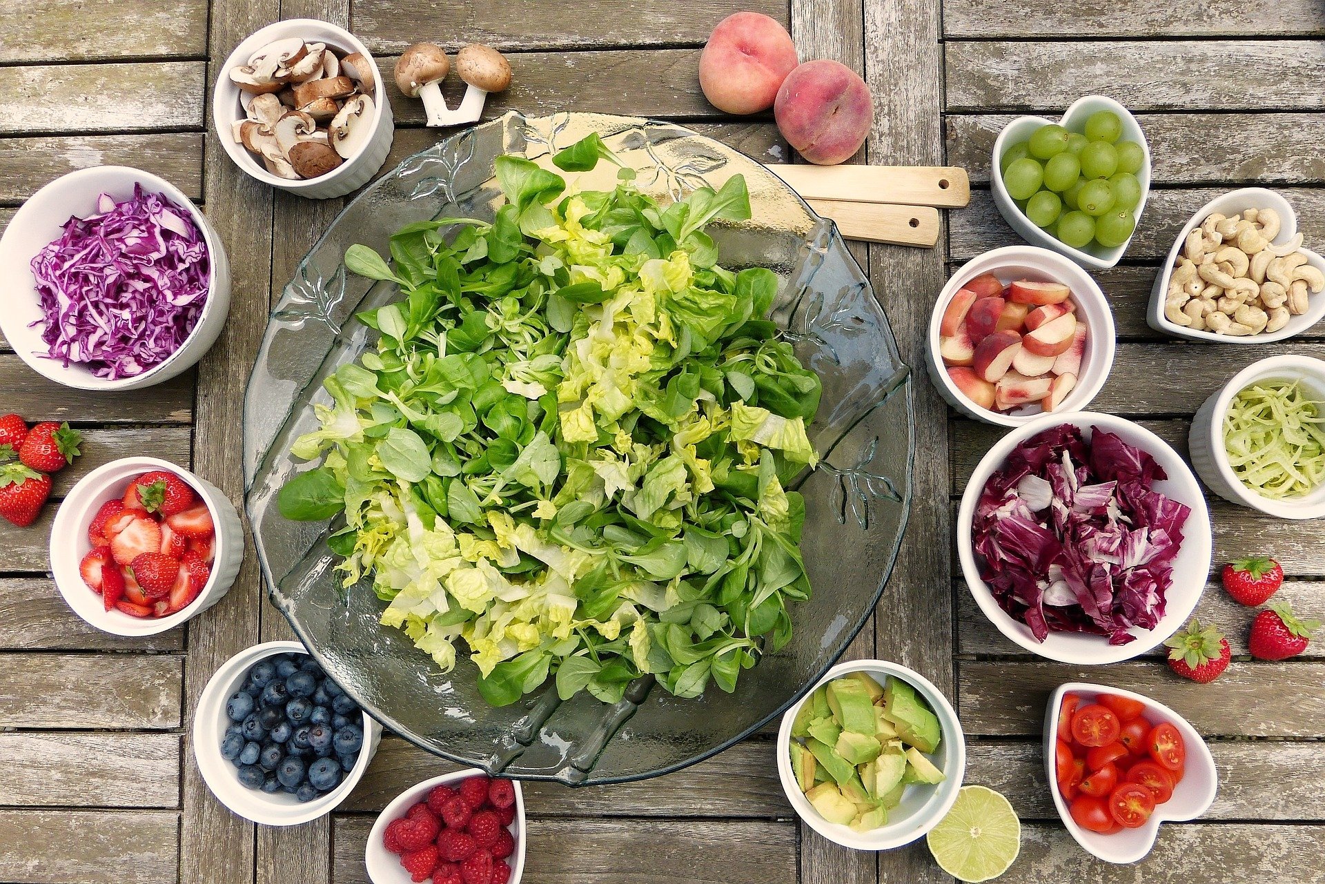 Varicose veins: Eating healthy foods can help improve our overall health at VV