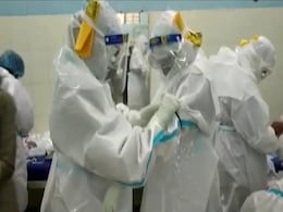 रामदेव के बयान से आहत डॉक्टर्स आज मना रहे हैं काला दिवस, काली पट्टी बांधकर कर रहे हैं ड्यूटी रामदेव के बयान से आहत डॉक्टर्स आज मना रहे हैं काला दिवस, काली पट्टी बांधकर कर रहे हैं ड्यूटी