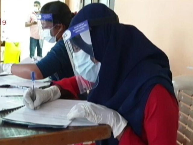 India Reports 67,208 New COVID-19 cases, Tally Rises For Second Day In A Row