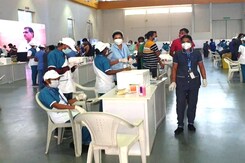 40,000 People To Get Covid Shots In Hyderabad's Biggest Vaccination Drive 40,000 People To Get Covid Shots In Hyderabad's Biggest Vaccination Drive