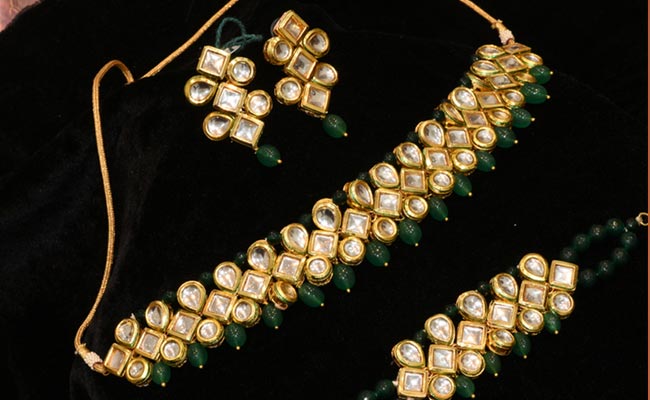 Add A Sparkling Touch To Your Every Outfit With These Stunning Jewellery Picks