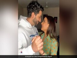 When Jasmin Bhasin And Aly Goni Danced To A Song Specially Created For Them When Jasmin Bhasin And Aly Goni Danced To A Song Specially Created For Them