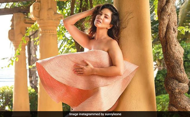 Sunny Leone Picks A Chic Hat For Summer But She's Not Wearing It On Her Head