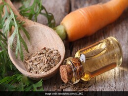 Beauty Benefits Of Carrot Seed Oil For Skincare: How To Use, DIY Remedies Beauty Benefits Of Carrot Seed Oil For Skincare: How To Use, DIY Remedies