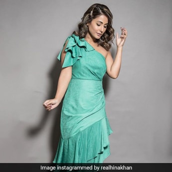 hina khan green dress Hina Khan Is An Enthralling Diva In A Gorgeous Pastel Green <i>Anarkali</i>