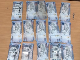 Afghan Man Detained With With 50,000 Saudi Riyals At Delhi Airport Afghan Man Detained With With 50,000 Saudi Riyals At Delhi Airport