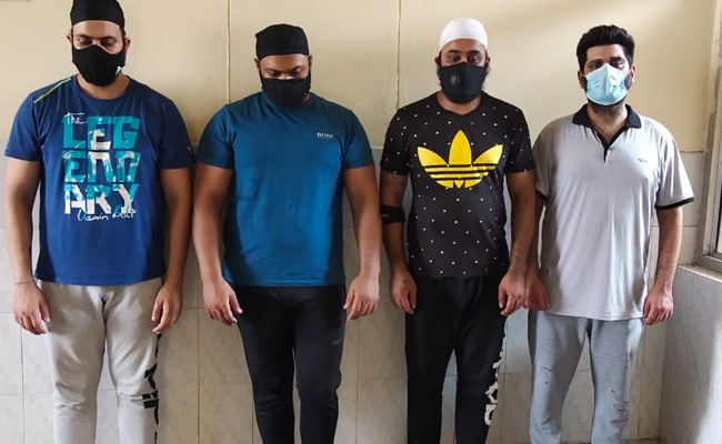 दिल्‍ली: फर्जी कॉल सेंटर का भंडाफोड़, ब्रिटेन के लोगों को फोन कर टैक्‍स संबंधी गड़बड़ी बताकर वसूलते थे बड़ी राशि