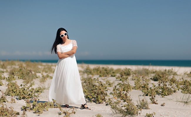What To Wear To A Beach Wedding: The Ultimate Beach Wedding Attire Guide